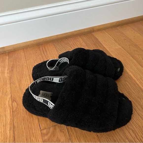 UGG Women's Fluff Yeah Slide Black Open Toe Back Strap Slippers Size 6 - Picture 4 of 7